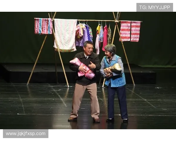 《幸福一家人》：温暖治愈，笑泪交织的现代家庭画像